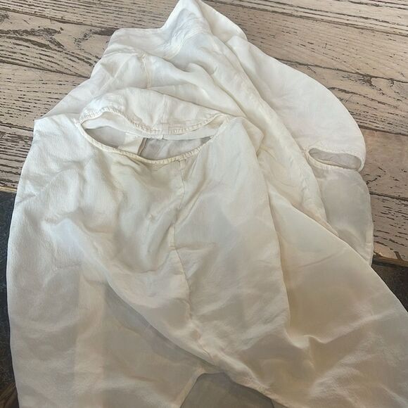 HABITUAL Lennon 100 % Silk Blouse Ivory Size Small - Picture 13 of 14
